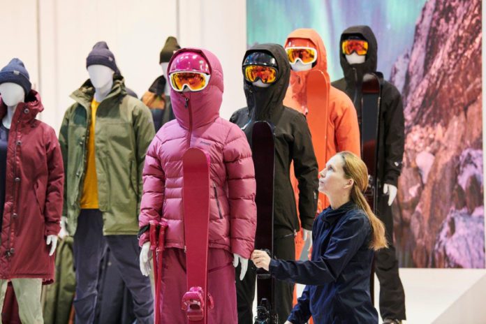 Aanpassing geboren Zware vrachtwagen Functionaliteit van outdoor fabrics in skikleding - Wintersportgids